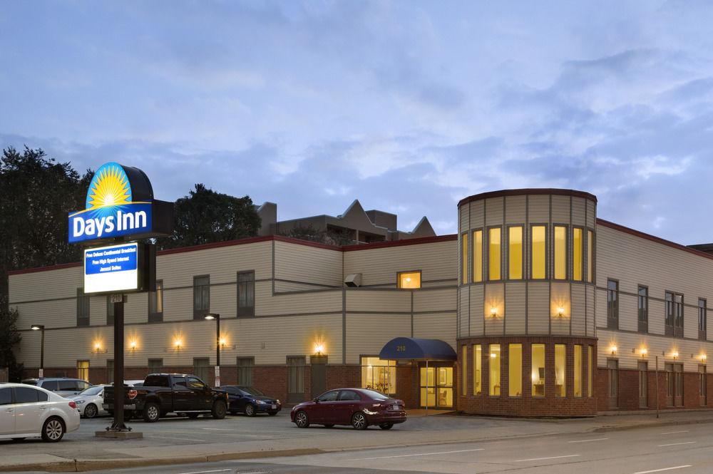 Days Inn By Wyndham Hamilton - Downtown Esterno foto