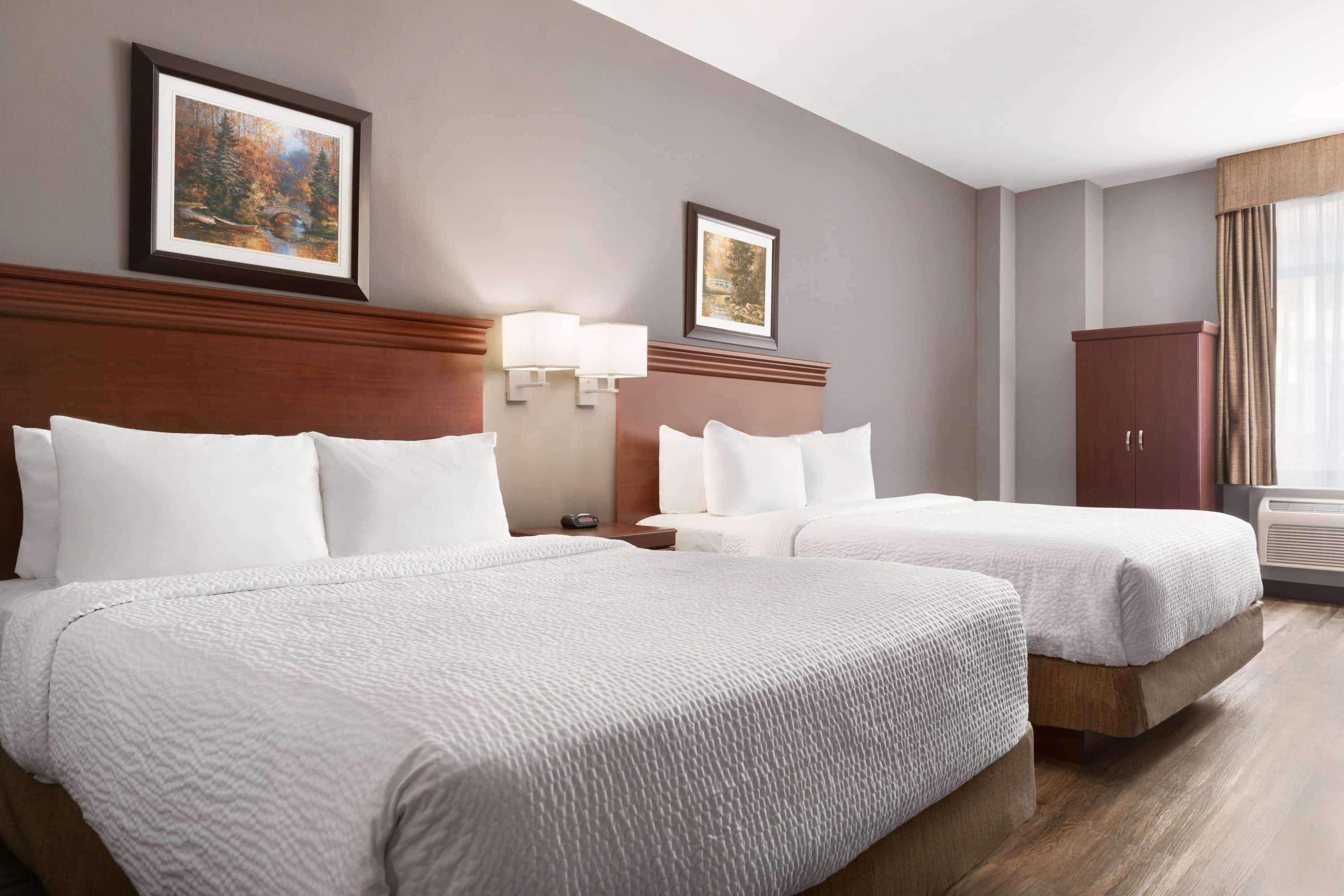 Days Inn By Wyndham Hamilton - Downtown Esterno foto