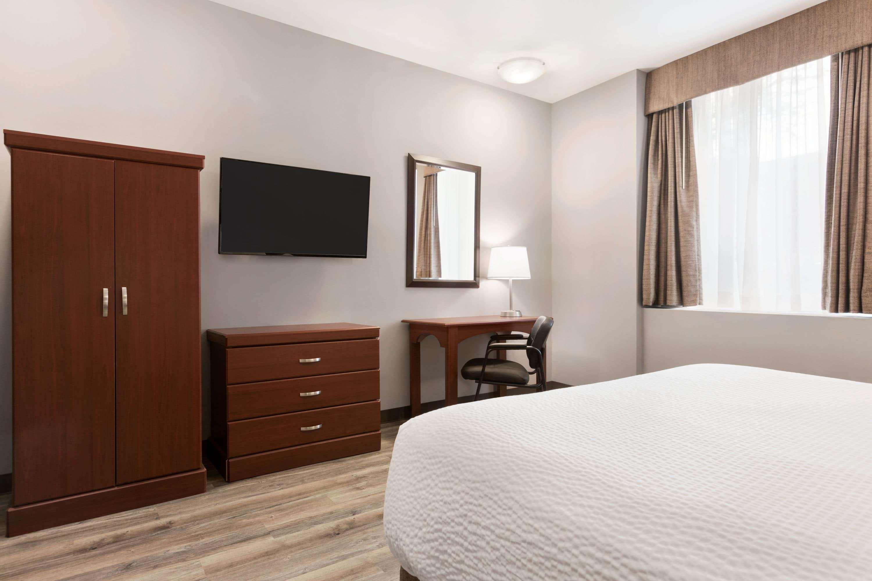 Days Inn By Wyndham Hamilton - Downtown Esterno foto