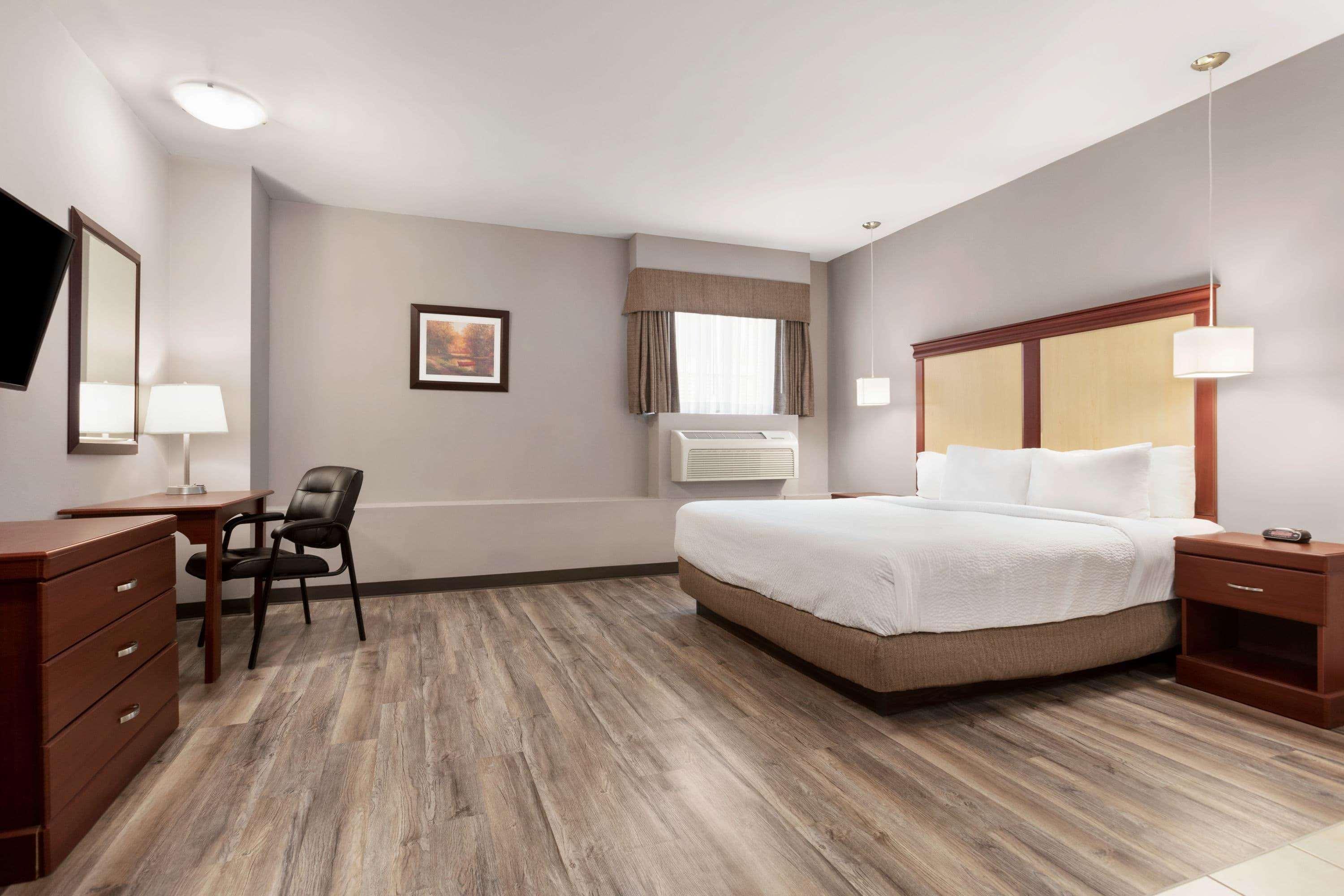 Days Inn By Wyndham Hamilton - Downtown Esterno foto
